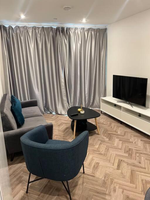 Stunning One Bedroom Apartment London Eksteriør billede