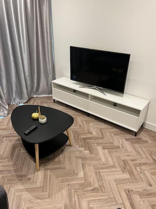 Stunning One Bedroom Apartment London Eksteriør billede