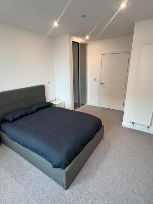 Stunning One Bedroom Apartment London Eksteriør billede